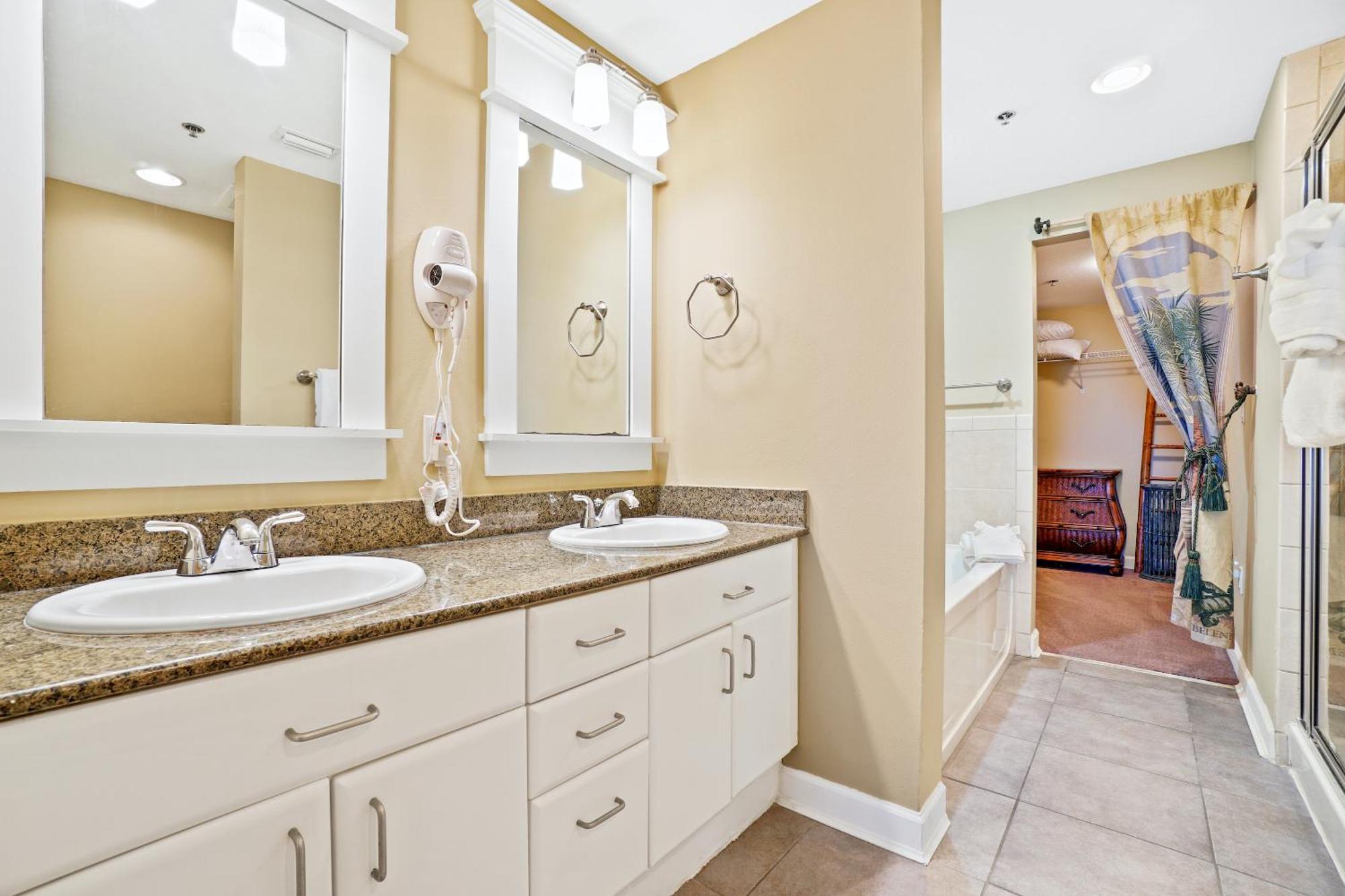 Grand Panama Beach Resort Pet Friendly Rentals By Panhandle Getaways Panama City Beach Pokoj fotografie